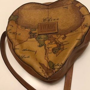 Vintage Alviero Martini. 1st Classe heart bag